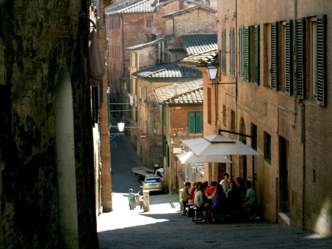 Restaurant in Siena - pasta and pizza were invented in Italy 