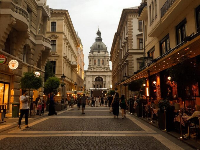 Базилика святого Иштвана - одна из главных достопримечательностей Будапешта