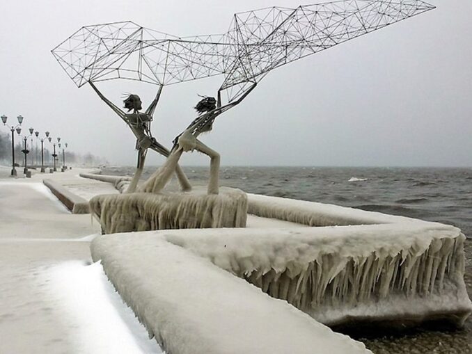 Петрозаводск - на Новый год в Карелии стоит морозная погода
