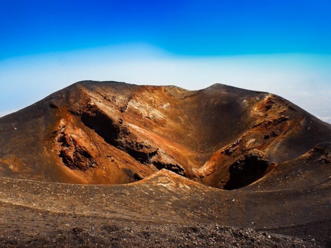 Кратеры Сильвестри на Этне может посетить любой