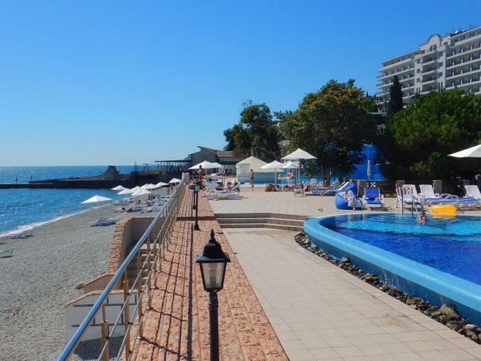 В Алушту в Крыму стоит поехать на море с детьми