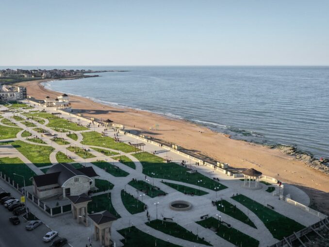 В апреле в Каспийском море еще нельзя купаться