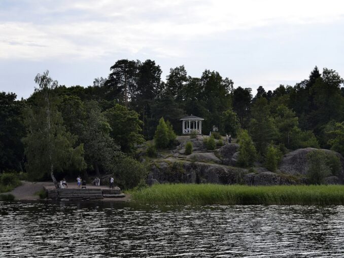 В парк Монрепо в Выборге стоит поехать в выходной день из Питера