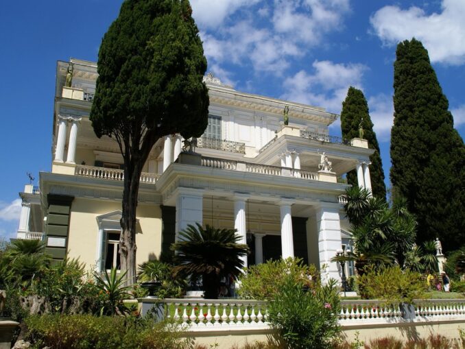 Дворец Ахиллеон на Корфу