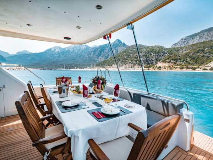 В турецкой Алании в конце весны становится жарко