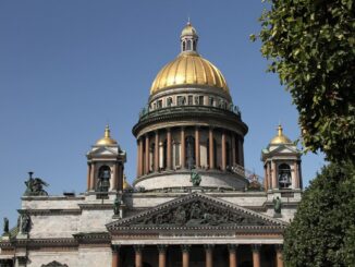 Исаакиевский собор - в Санкт-Петербург в мае стоит ехать на экскурсии