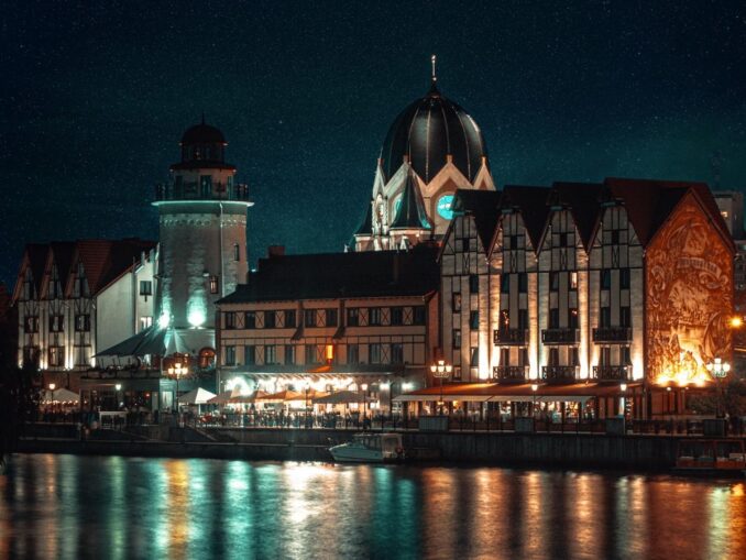 Калининград и зимой выглядит красиво, фото @Dmitriy_mir )/pexels.com На запад России, в Калининград, в декабре стоит поехать встречать Рождество