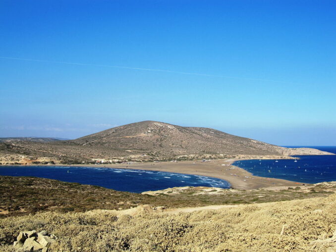Мыс Прасониси на Родосе разделяет Средиземное и Эгейское моря