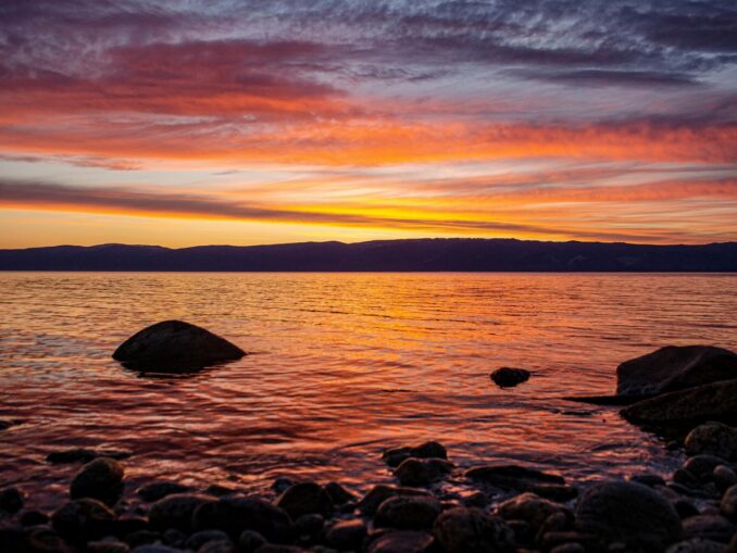 Стоит ли ехать на Байкал в мае и что посмотреть?