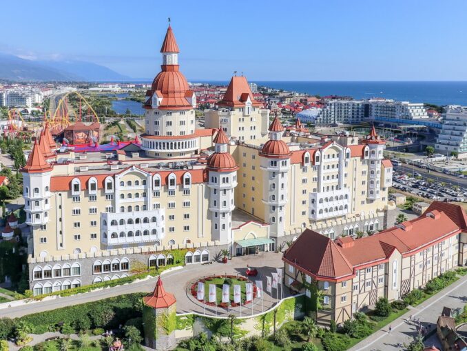 In Adler in June you can go to Sochi Park