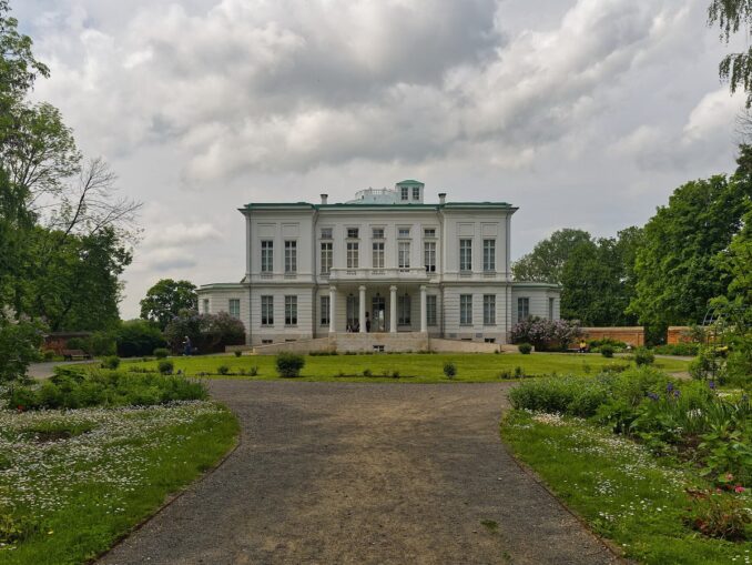 Дворец графов Бобринских в Богородицке нужно обязательно посмотреть в Тульской области