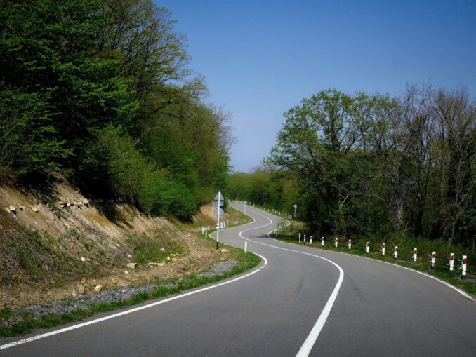 Из России в Грузию можно поехать на машине