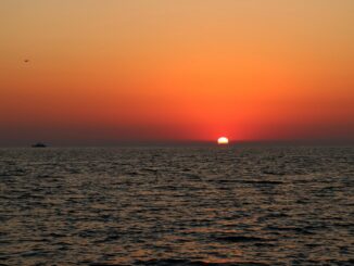 В Адлере в июне стоит теплая солнечная погода