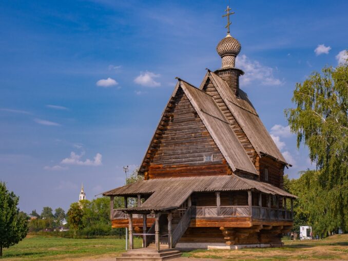 Никольская церковь - в Суздаль нужно ехать летом