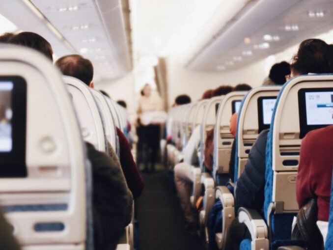 Inside the salon - how many hours to fly to Cuba from Moscow?