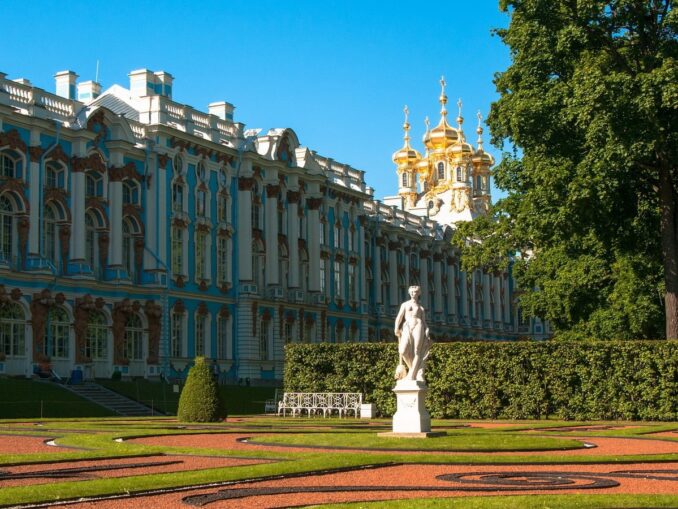 Большой Екатерининский дворец в Пушкине под Санкт-Петербургом