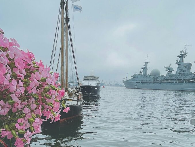 In June in Vladivostok, fogs are frequent
