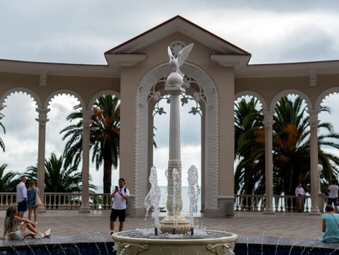 Гагра -лучший курорт для отдыха на море в Абхазии