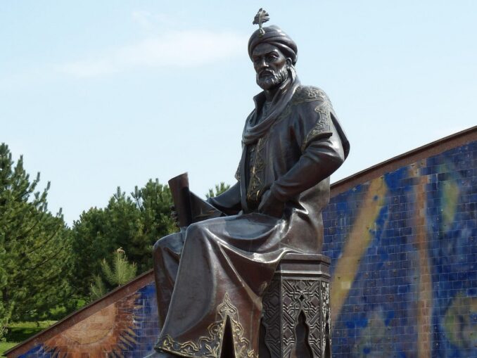 Памятник Улугбеку