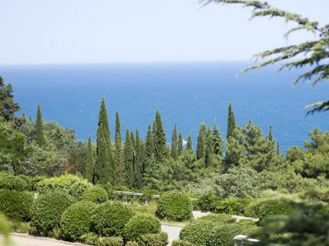 The nature of Crimea in May