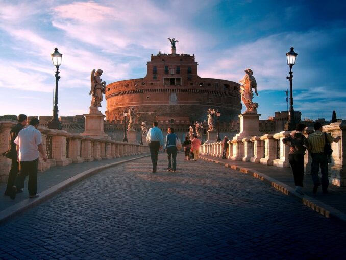 В Риме в конце весны можно одеваться по-летнему