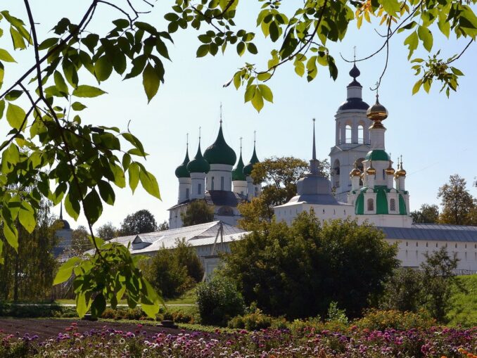 Толгский монастырь - очень интересное место под Ярославлем