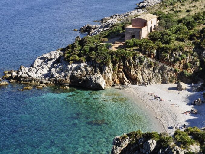 In May, you can swim in the sea on Sicily