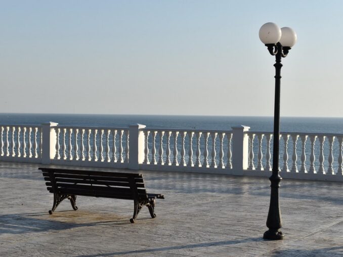 Черное море в России летом, фото @ludmilat/Pixabay.com Где отдохнуть летом в России если не на море?