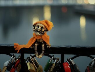 Из Калининграда можно привезти сувенир ручной работы