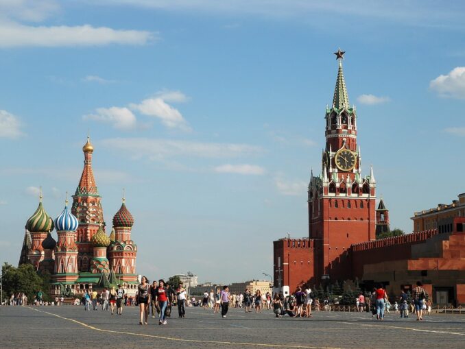 Красная площадь - в Москву в России стоит ехать именно в августе