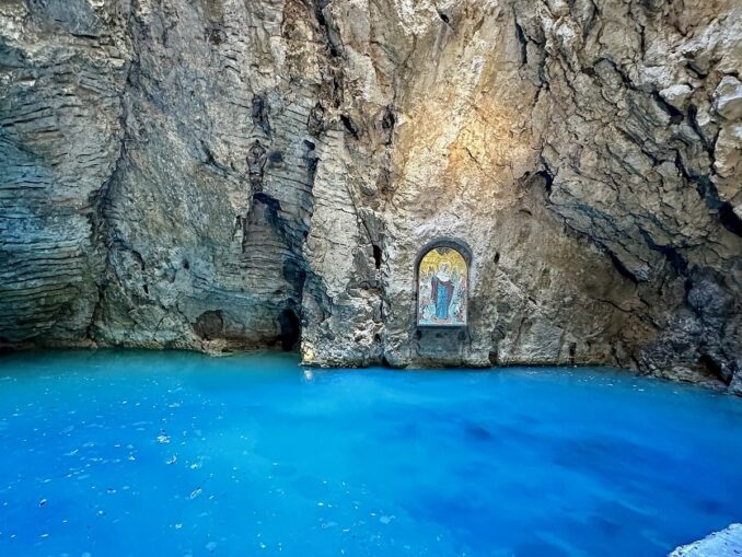 Озеро Провал - одна из главных достопримечательностей Пятигорска