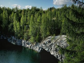 Рускеала - в какое время года стоит ехать в Карелию?