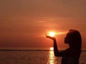 Закат на море - когда лучше ехать отдыхать на Бали?