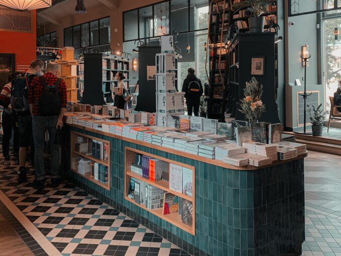 Книги - такой подарок стоит привезти из Санкт-Петербурга