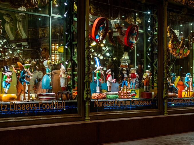 Привезти из Санкт-Петербурга сладкий сувенир - неплохая идея