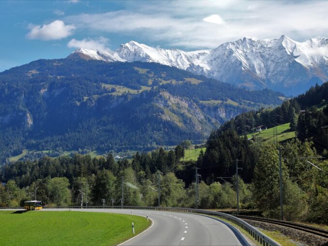 До Красной Поляны из Сочи можно доехать на автобусе