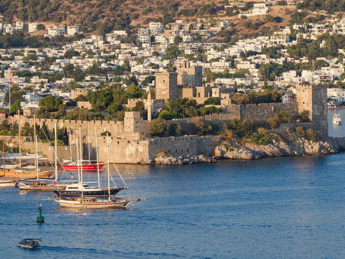 Крепость святого Петра нужно посмотреть в Бодруме в первую очередь!