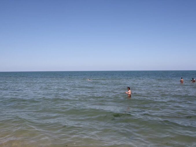 В Дагестане в сентябре можно купаться в Каспийском море