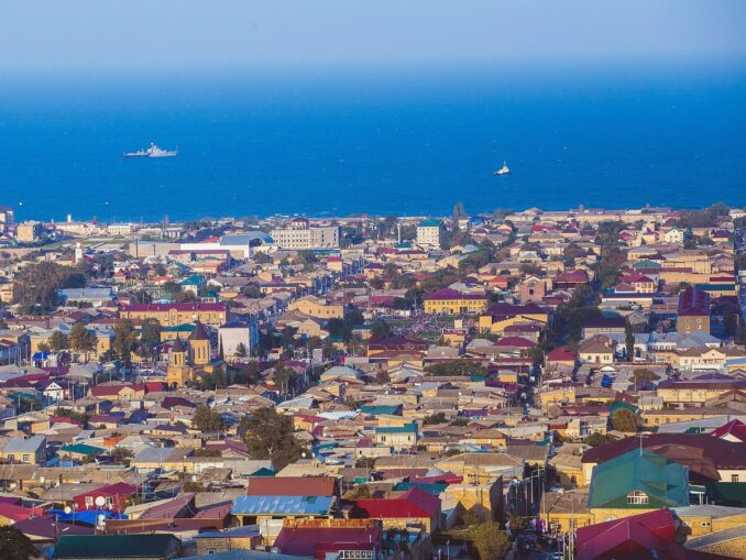 Дербент - температура воздуха в Дагестане в сентябре достигает +30-32 градусов Цельсия