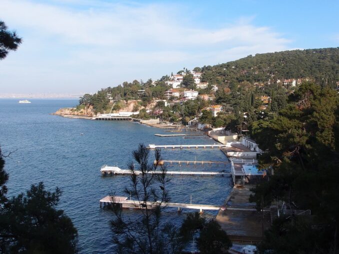 On the Princess Islands in Istanbul in August you can swim