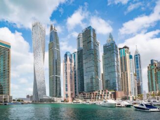 В октябре в Дубае не очень жарко и начинается пляжный сезон