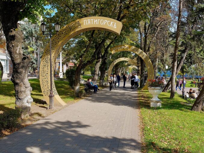 There are a lot of sun in Pyatigorsk in October