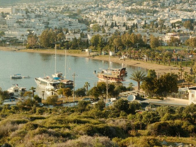 Бодрум, Турция, фото @yağız uçal/pexels.com В Бодрум в Турции в ноябре можно ехать на море