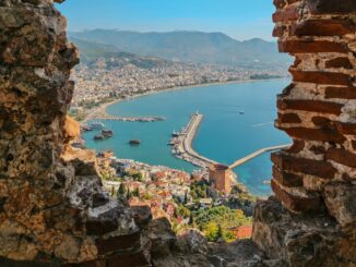 В октябре в Алании продолжается пляжный сезон