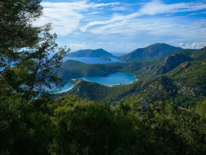 Blue Laguna - In October, it is good to relax in Olyudenis