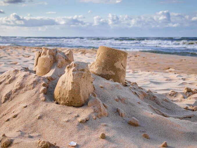 В октябре стоит ехать отдыхать на море!