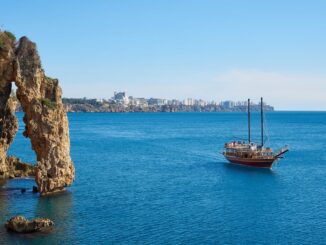 В Анталии в ноябре еще стоит теплая погода!