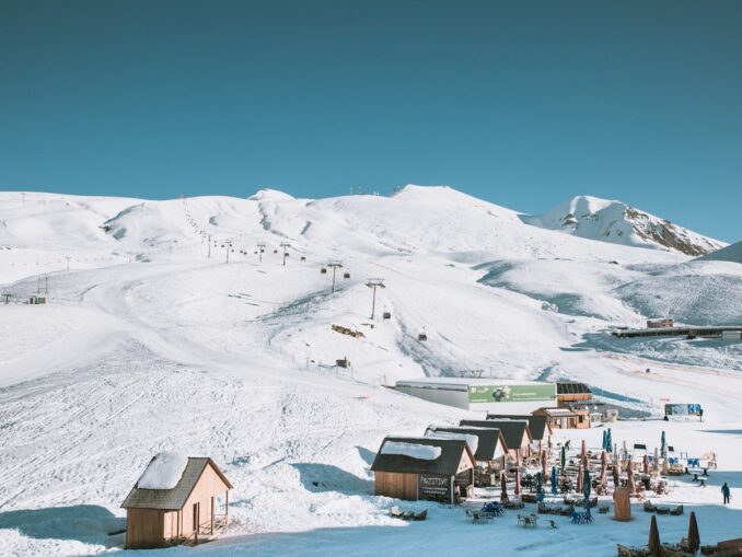 Gudauri for the New Year holidays, photo @vruyr/pexels.com In Gudauri in Georgia you can celebrate the New Year in snowy conditions