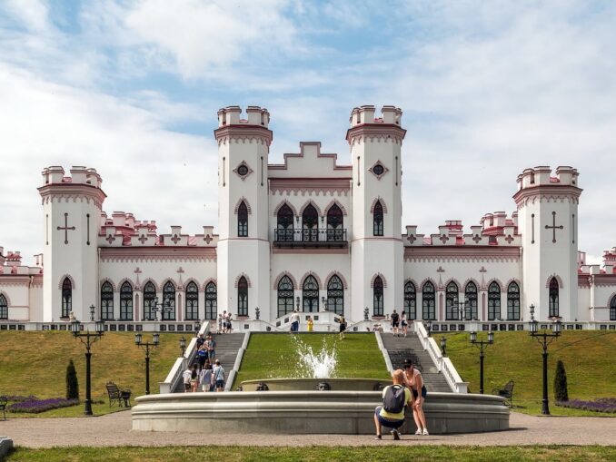 Дворец Пусловских в Коссово нужно увидеть обязательно