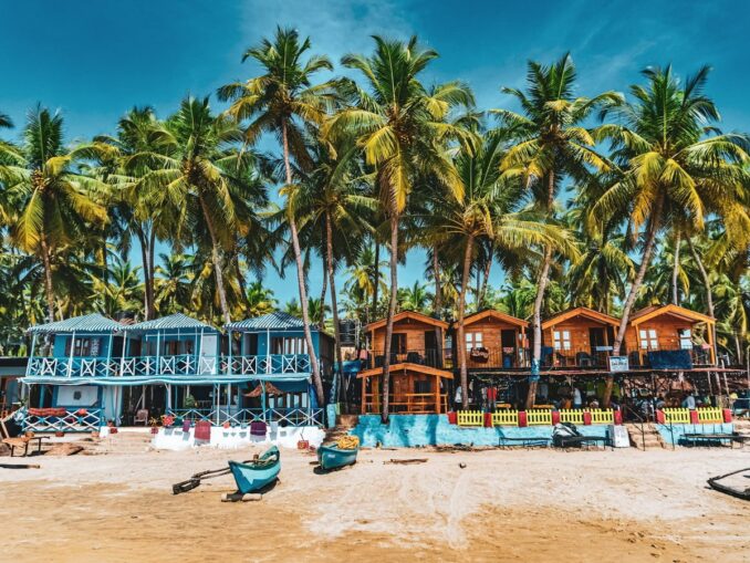 Beach - Air temperature on Goa in November is in the range of +28-32 degrees